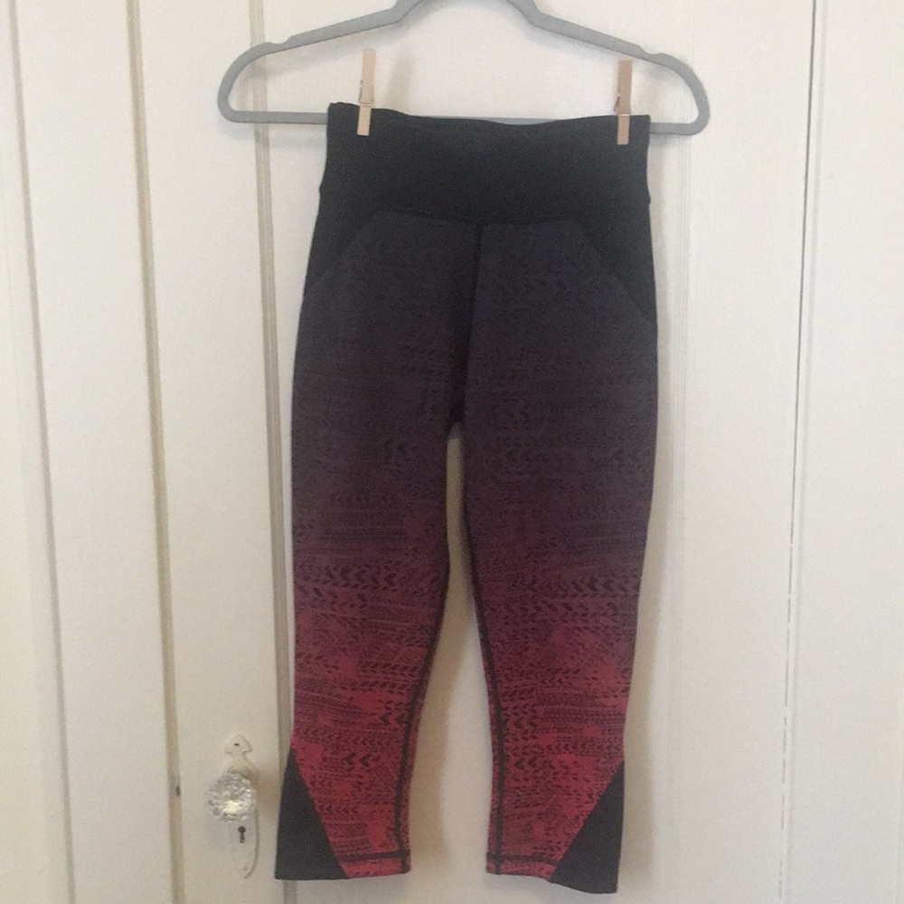 Sweaty Betty XS Ombré Reversible Capri Legging - 20” inseam Excellent condition